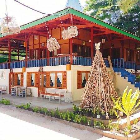Cemara Beachfront Suite Mondu Exterior foto
