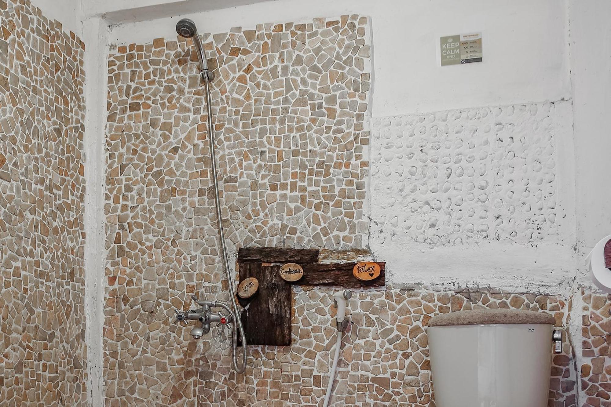 Cemara Beachfront Suite Mondu Exterior foto