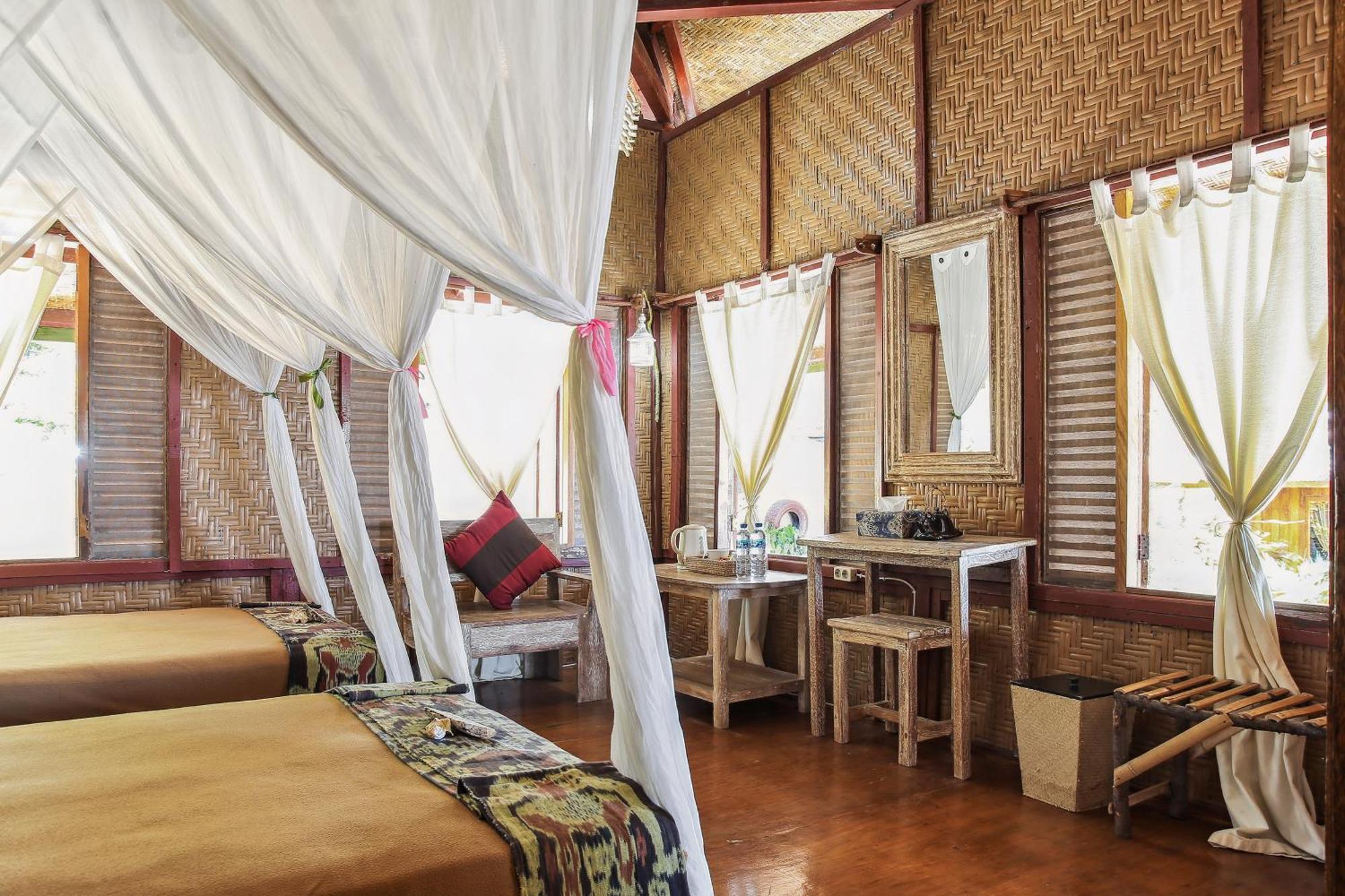 Cemara Beachfront Suite Mondu Exterior foto